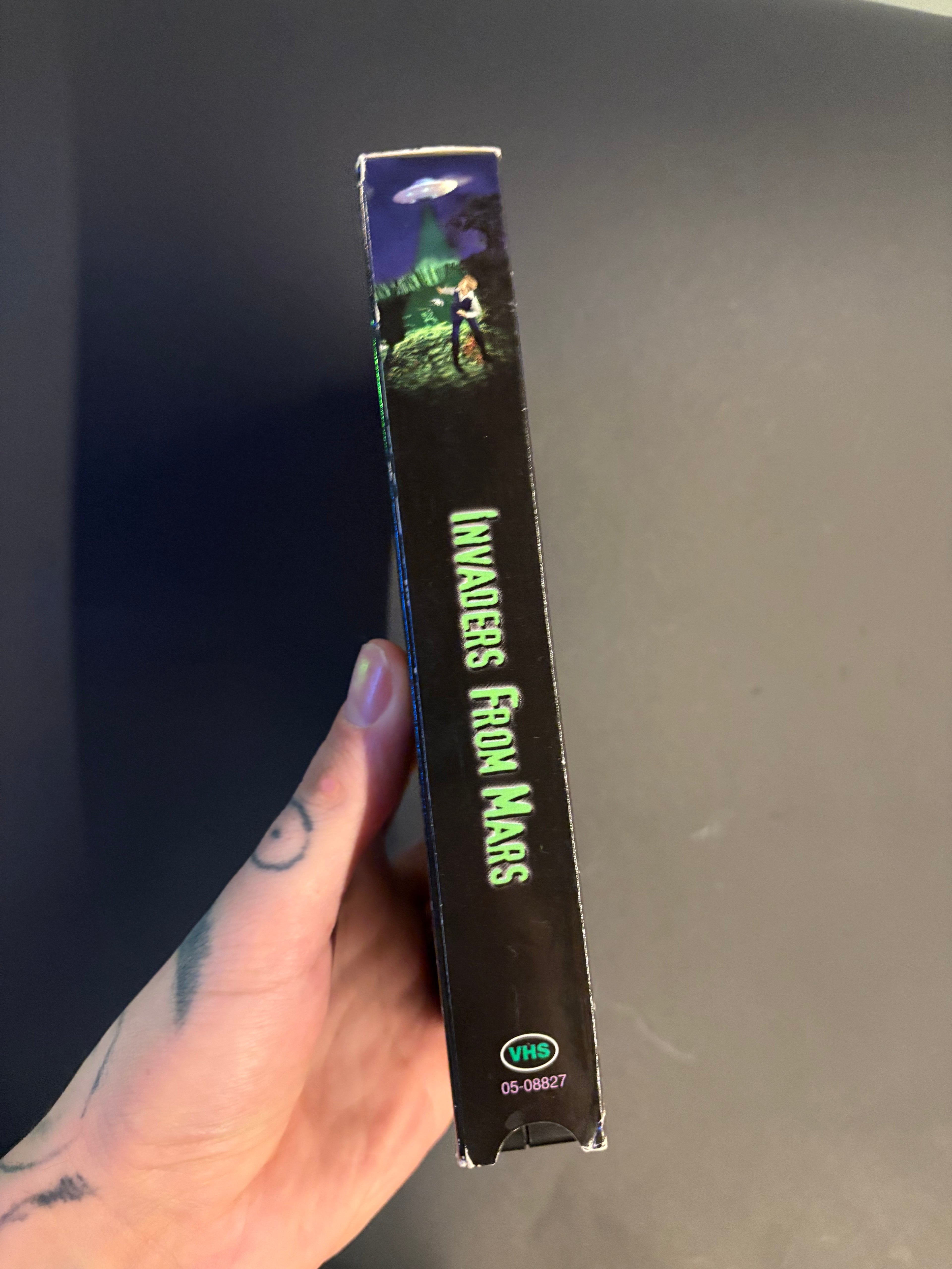 Invaders from Mars (1953) VHS